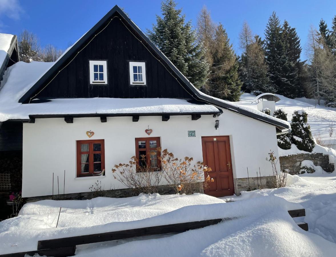 Rozpravkovy Domcek Zvoncek Villa Dóval Kültér fotó