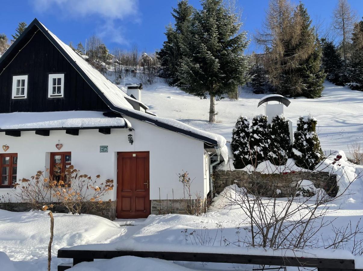Rozpravkovy Domcek Zvoncek Villa Dóval Kültér fotó