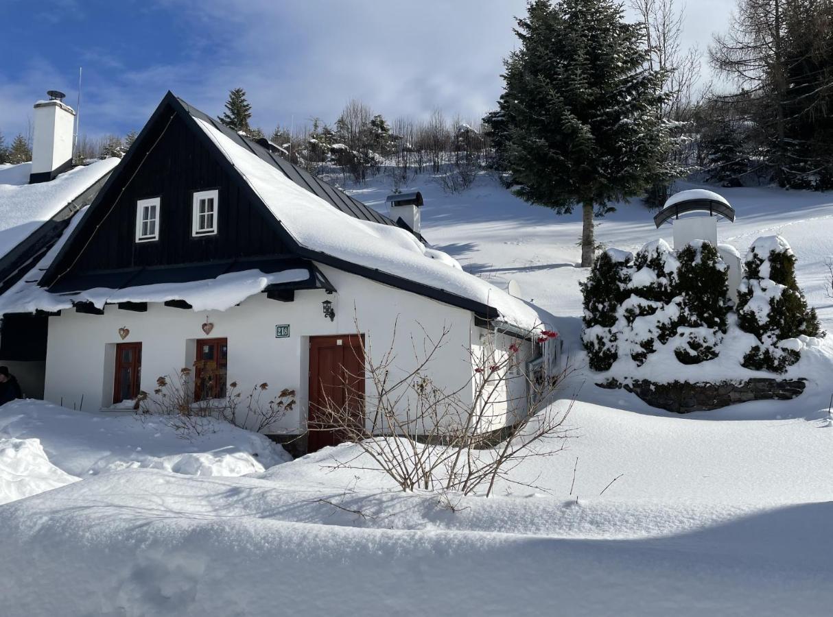 Rozpravkovy Domcek Zvoncek Villa Dóval Kültér fotó